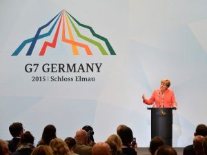 Merkel: “Kırım’ın Gasp Edilmesini Oy Birliği İle Kınıyoruz”