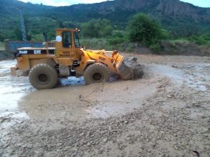 Tosya-kastamonu Yolu Heyelan Ve Selden Dolayı Trafiğe Kapandı