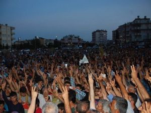 HDP’lilerden Seçim Kutlaması