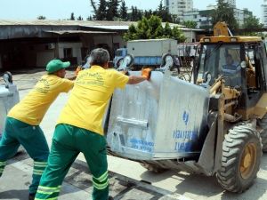 Akdeniz Belediyesi Çöp Konteynerlerini Yeniliyor