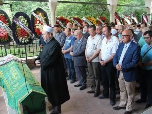 Tekirdağ Büyükşehir Belediyesi Basın Ve Halka İlişkiler Dairesi Başkanı Poyraz’ın Acı Günü