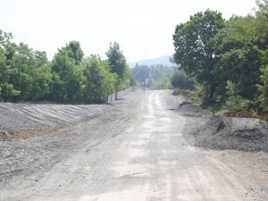 Ünlüce Mahallesinde Yollar Genişliyor