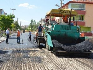 Ereğli’nin ETİ Mahallesine Sıcak Asfalt Dökülüyor