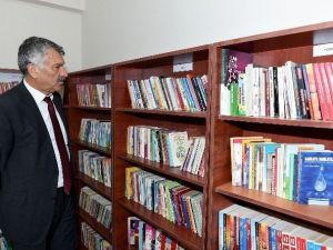 Kardeşlerinin İsmini Kütüphanede Yaşatacaklar