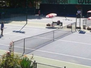 Karaelmas Festivali Çerçevesinde Tenis Turnuvası Düzenleniyor