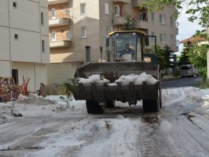 Gülşehir’de Dolu Yağışı Hayatı Felç Etti