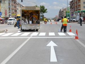 Kulu’da Yol Çizgileri Yenileniyor