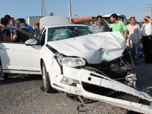 Elazığ’da Trafik Kazası: 3 Yaralı