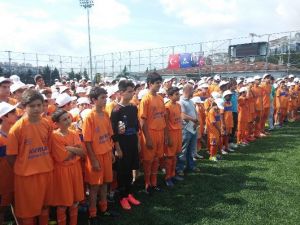 ’Futbol Akademi Ve Yetenek Kampı’ Final Maçı Ve Ödül Töreni Düzenlendi