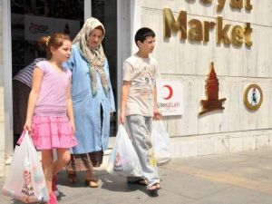 Beyoğlu Belediyesi Ramazanda Yoksullara Kucak Açıyor