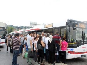 İzmir’de Nostaljik Kağıt Bilet Şaşkınlığı