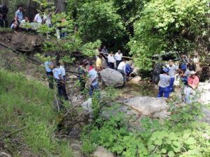 Kemer’de Trafik Kazası: 1 Ölü, 1 Yaralı