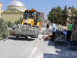 Ulubağ Mahallesi’nde De Yol Çalışması