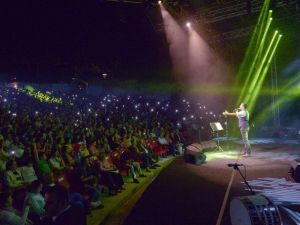 Rafet El Roman Ve Ezo Bursalılara Unutulmaz Bir Gece Yaşattı