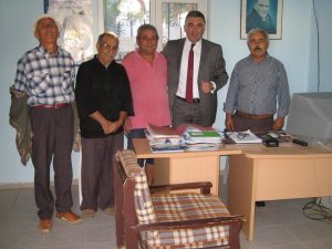 Başkan Sandalcı, muhtarları ziyaret etti