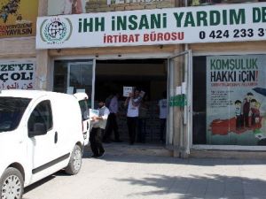 İnsani Yardım Vakfından 800 Aileye Ramazan Yardımı