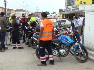 Polisler Motosiklet Sürücülerine Göz Açtırmıyor