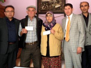 Aydın Sağlık-Sen, hayatını kaybeden üyesinin ailesine sahip çıktı