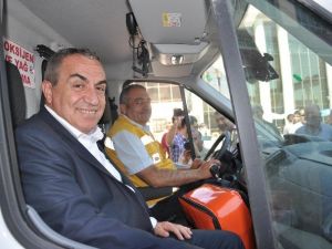 Muş’a İki Ambulans Gönderildi