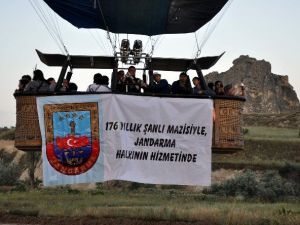 Kapadokya’da Balonlar Jandarma İçin Havalandı