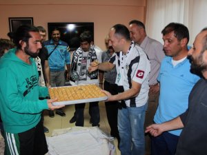 Nazilli Belediyespor'a 'baklavalı' moral