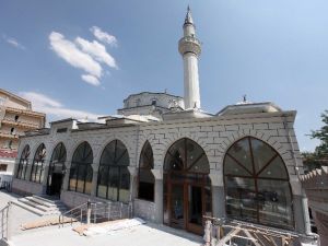 Yenimahalle’den İbadethanelere Ramazan Bakımı