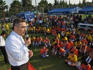 Yüreğir’de Yaz Futbol Okulu Başladı