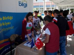 AB Bilgi Merkezi, Öğrenci Ve Öğretmenlere AB’yi Tanıttı