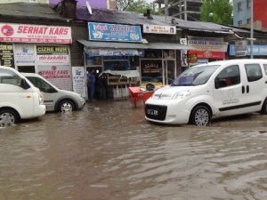 Kars’ta Sağanak Yağmur