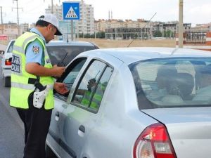 Emniyet Kemeri Uygulaması Aralıksız Devam Ediyor