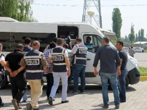 Iğdır’da Fuhuş Ve Göçmen Kaçakçılığı Operasyonu: 2 Tutuklama