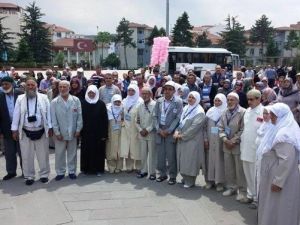 Bozüyük’te Ramazan Umrecileri Kutsal Topraklara Uğurlandı