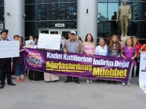 Adliye Önünde Kadın Cinayetlerini Protesto Eylemi