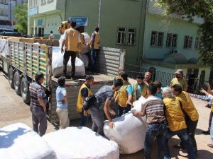 Gaziantep’ten Suriye Sınırına Yardım Tır’ı Gönderildi