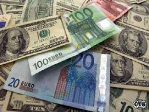 Dolar 2,17'yi Euro 3,0035'i Gördü