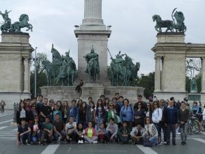 Kuşadası’nda "Anadolu’dan Balkanlara Ritmik Adımlar“ Projesi