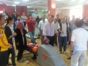 Palandöken Kaymakamlığı Bowling Turnuvası Düzenledi