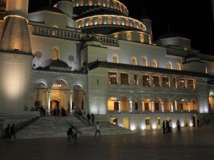 Başkent’te İlk Teravih Namazında Camiler Doldu Taştı