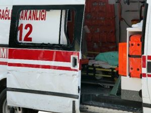 Elazığ’da Ambulans İle Otobüs Çarpıştı