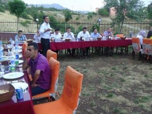 Tayini Çıkan Kulp Adliyesi Hakimlerine Veda Yemeği