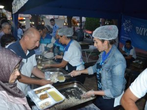Büyükşehir iftarına Nazilli'de yoğun ilgi