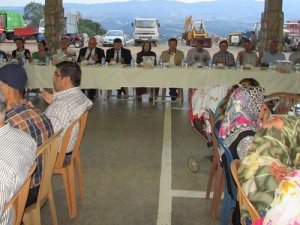 Karacasu Kaymakamlığı'ndan iftar yemeği