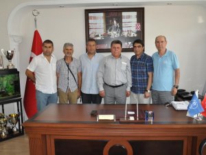 Aydın amatör spor camiası Mukan Perinçek'i istiyor