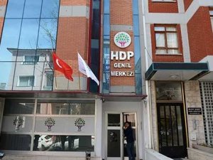 Demirtaş'a gelen çiçek geri gönderildi