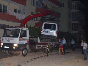 Olaya giden polisler yolda kaldı