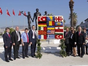 Kardeş Kentler Festivali Kuşadası’nda başladı
