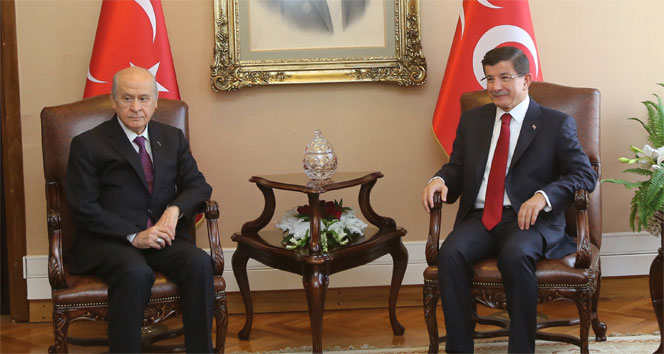 Davutoğlu'ndan Bahçeli'ye 3 teklif, 3 mesaj