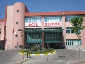 GENÇ KADININ BAŞINA BALYOZ İLE VURUN ZANLI KAÇTI