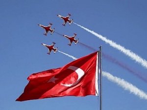 Solo Türk Ekibi Lösemili Gençlerle Buluştu