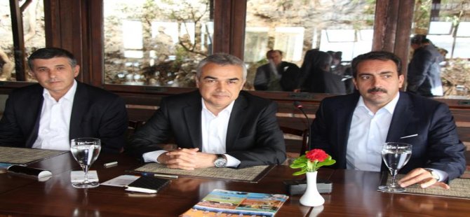 Savaş: Çerçioğlu büyükşehri yönetemiyor!